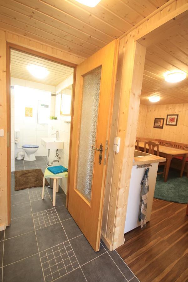 Ferienhaus Am Wald タンバッハ・ディータルツ エクステリア 写真