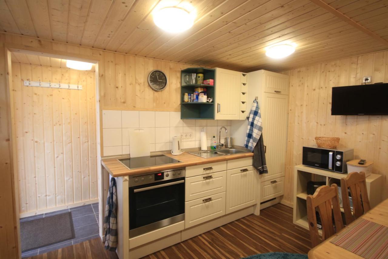 Ferienhaus Am Wald タンバッハ・ディータルツ エクステリア 写真